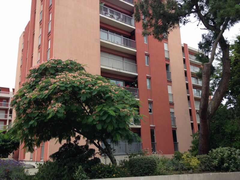 Cherche appartement T2 avec balcon et parking  à la vente à ARCACHON