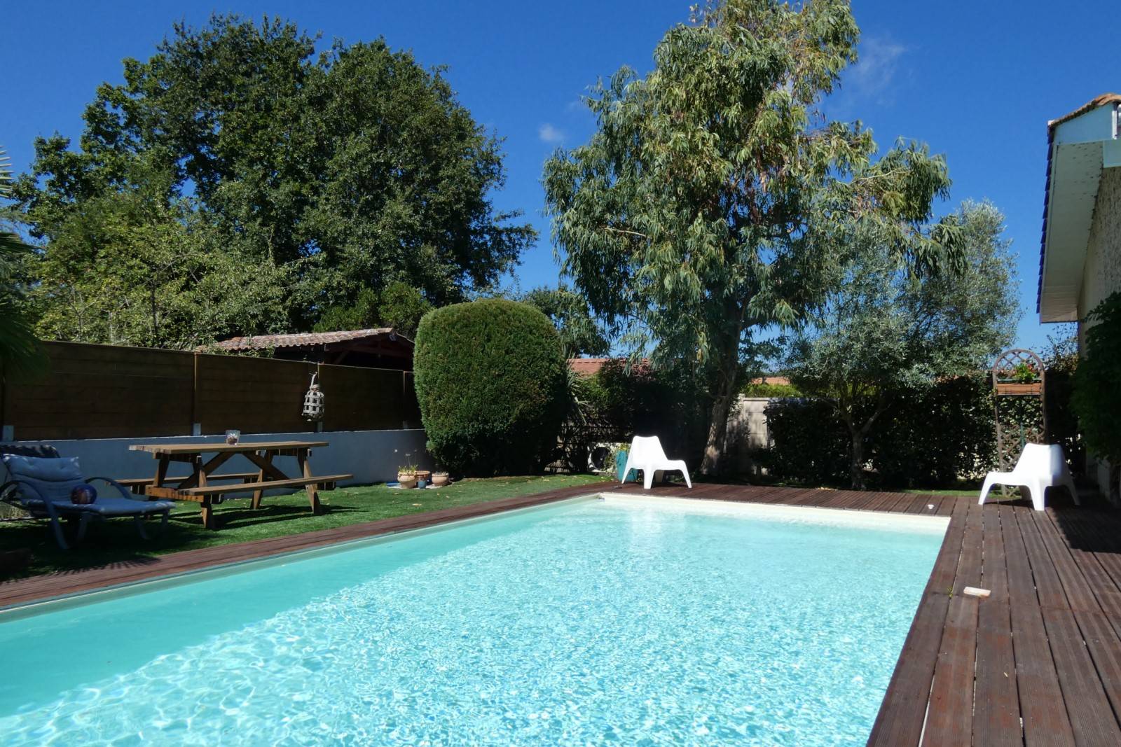 Acheter une maison de plain pied avec jardin et piscine à GUJAN MESTRAS