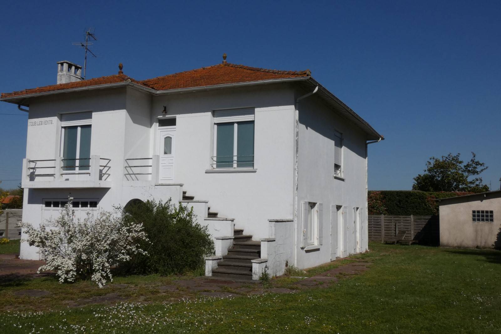 Maison en centre ville à rénover à la vente à LA TESTE DE BUCH