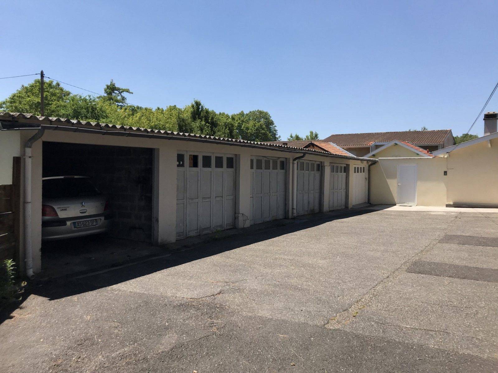 Trouver un immeuble avec garages à la vente sur Bordeaux