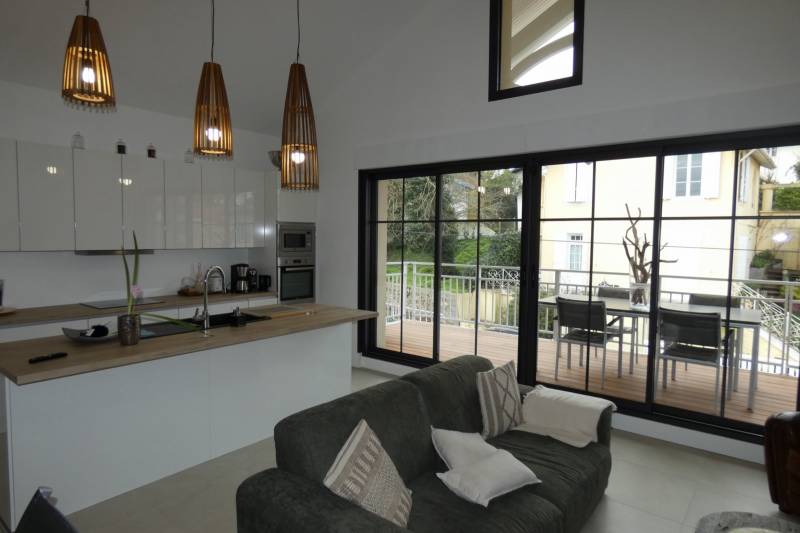 Appartement à la vente avec grande terrasse proche  commerces ARCACHON